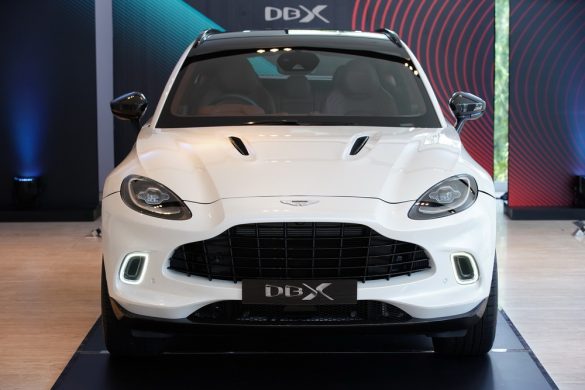 Astonmartin_12