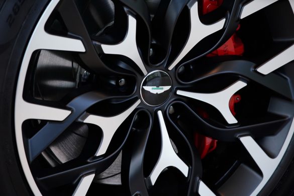 Astonmartin_16