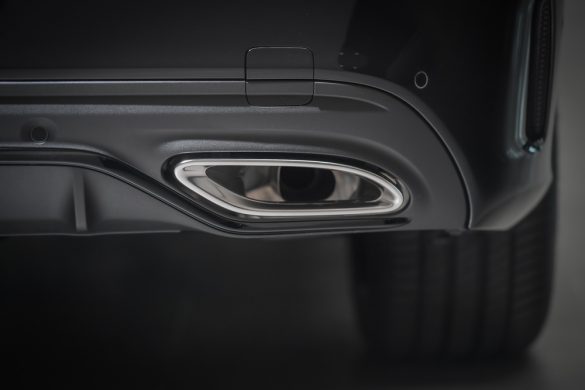 Mercedes-Benz C 300 e AMG Sport_18