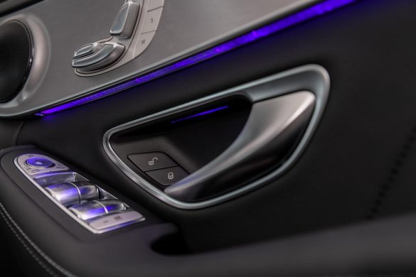 Mercedes-Benz C 300 e AMG Sport_69