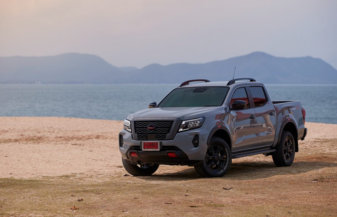 Navara PRO4X_01
